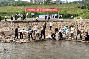 今天，通江放流“鱼宝宝”50余万尾